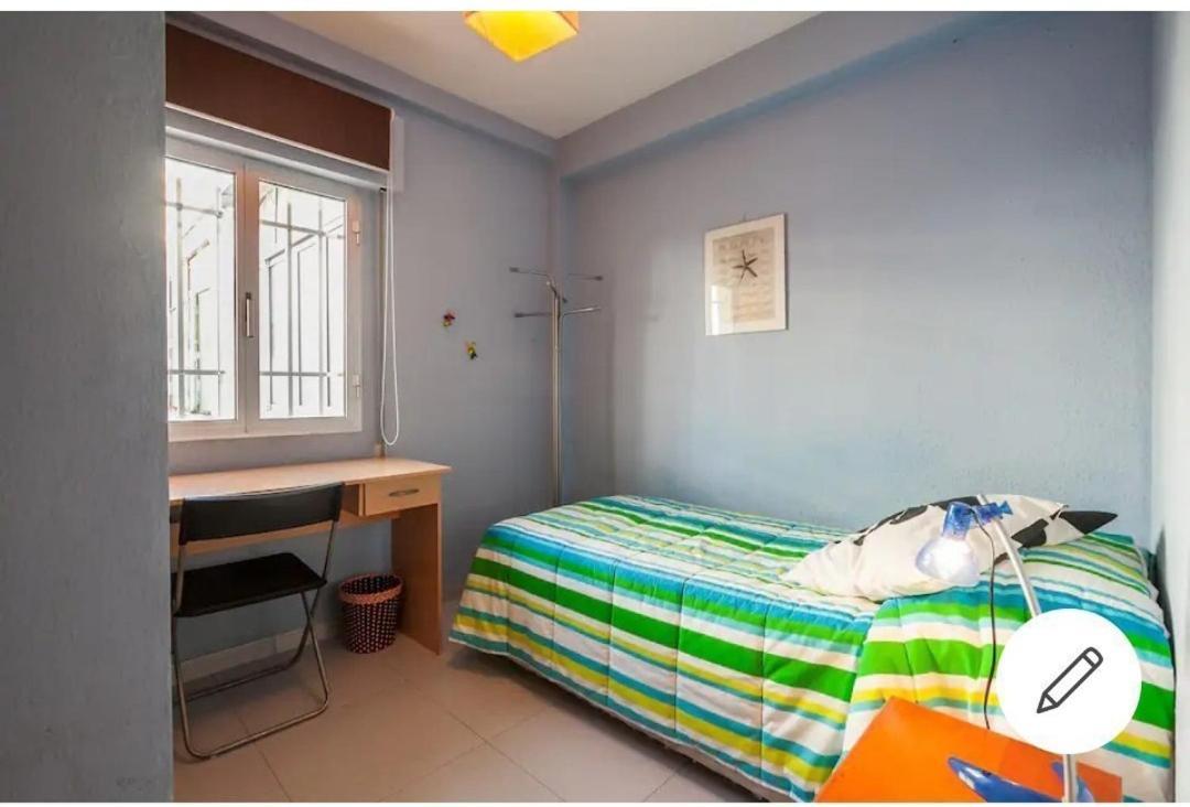 Piso Con Buena Red Wiffi Fibra Optica Alquiler De Habitaciones เซบีญา ภายนอก รูปภาพ