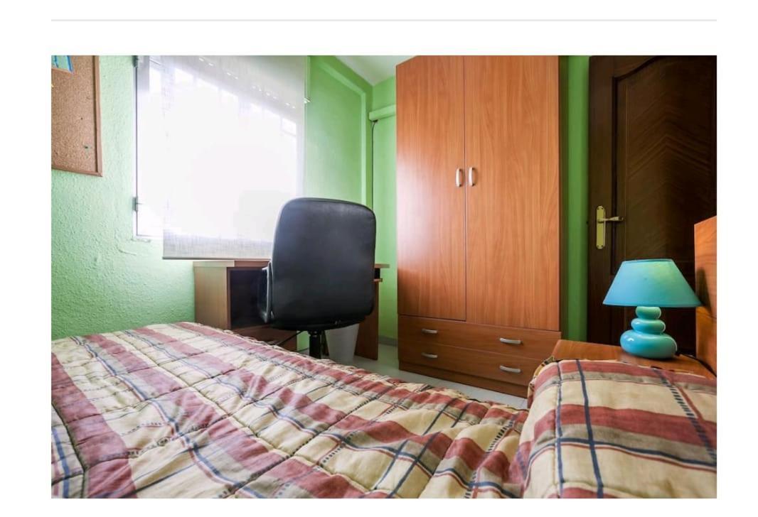 Piso Con Buena Red Wiffi Fibra Optica Alquiler De Habitaciones เซบีญา ภายนอก รูปภาพ