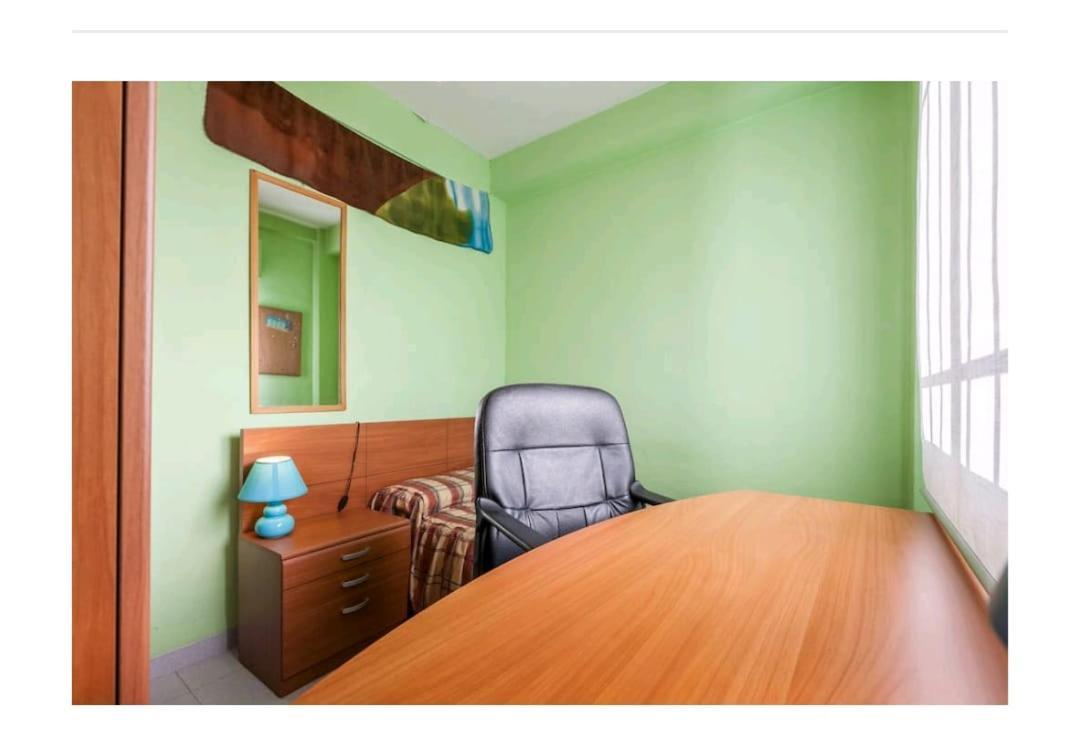 Piso Con Buena Red Wiffi Fibra Optica Alquiler De Habitaciones เซบีญา ภายนอก รูปภาพ